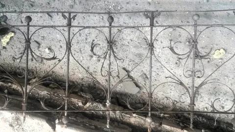 Fragment Brüstungsgeländer Loggia Blumenstraße Halle-Saale